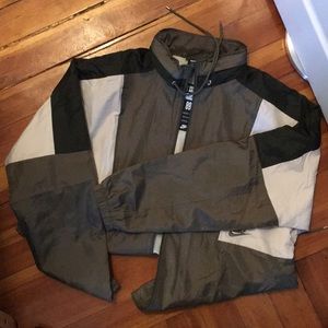 Nike Windbreaker size L